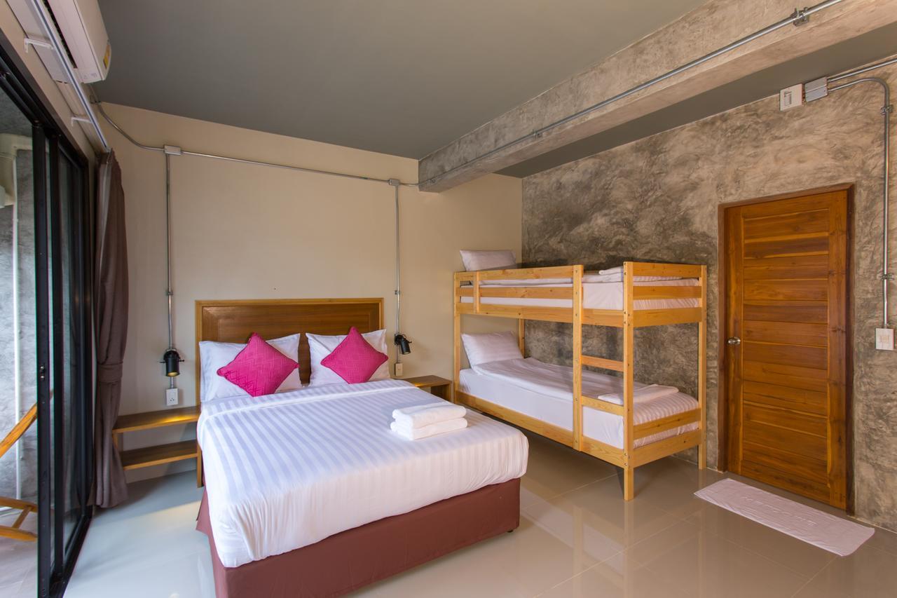 Light Khao Lak Resort Екстериор снимка